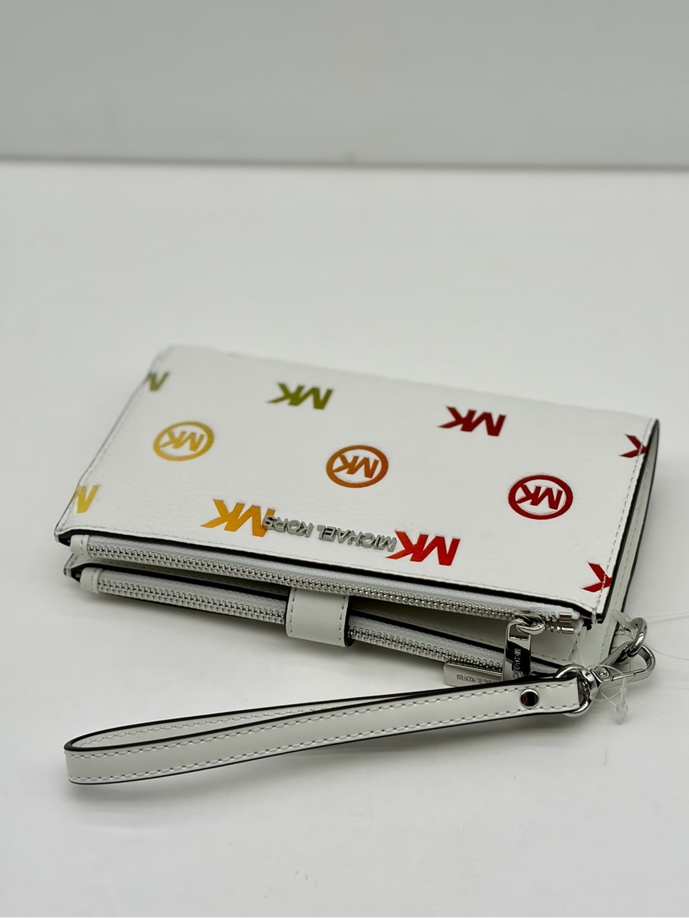 MICHAEL KORS Jet Set Travel Logo Double Zip Wallet  Wristlet Optic White